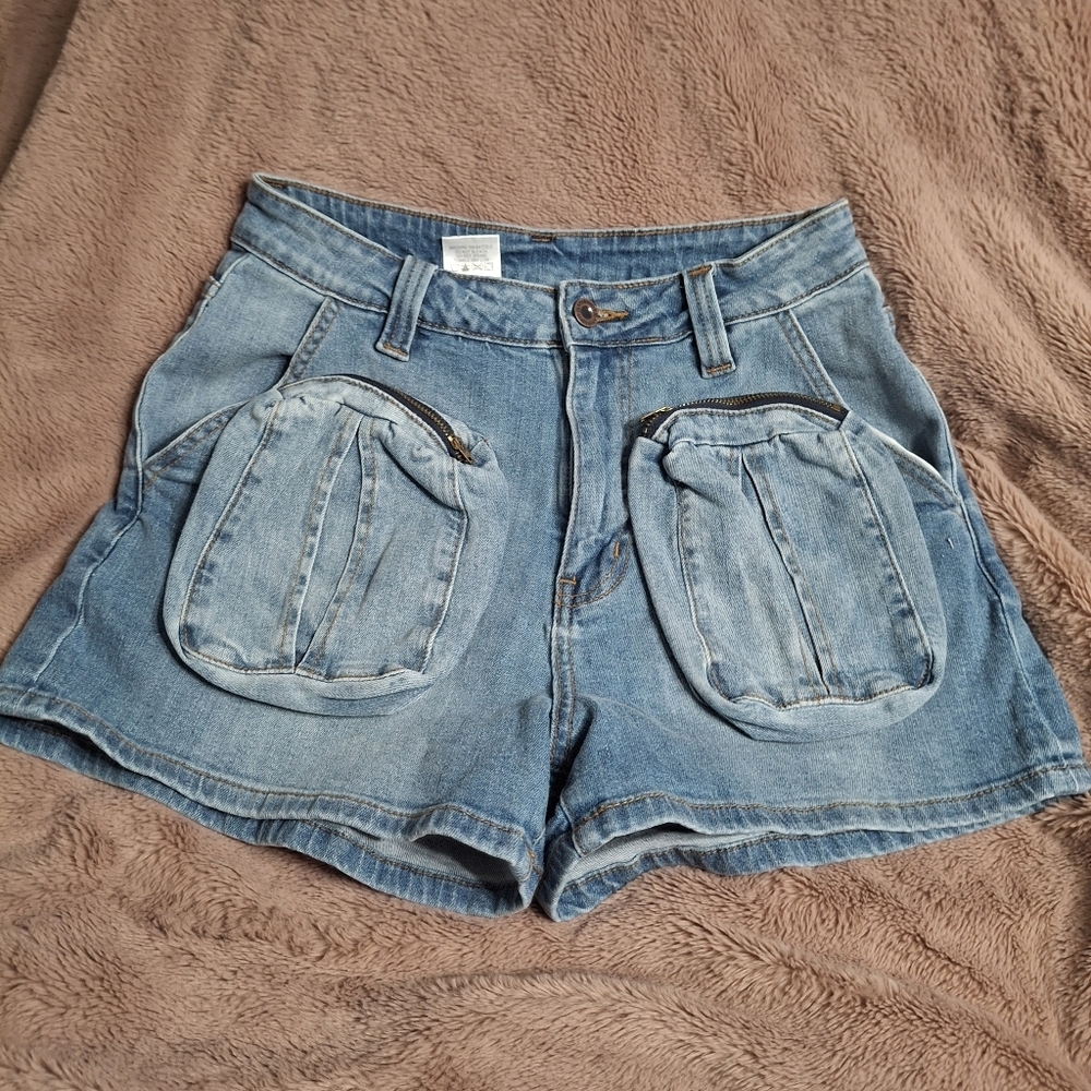 Aphrodite /Light Blue Jean Shorts with Pocket Detail- W Sz 28